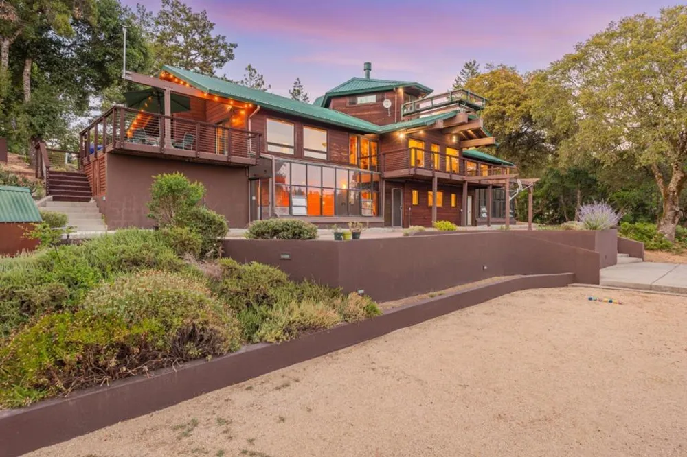 950 Oak Ridge Road Los Gatos, CA 95033