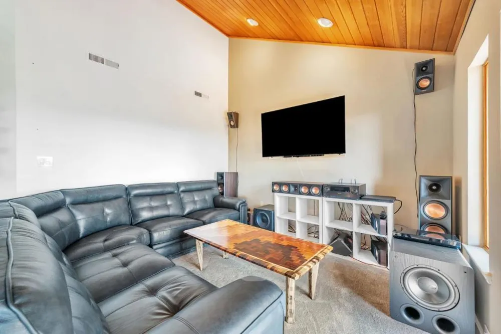 950 Oak Ridge Road Los Gatos, CA 95033