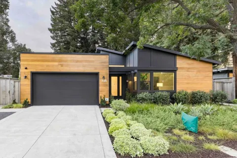 725 Evergreen Street