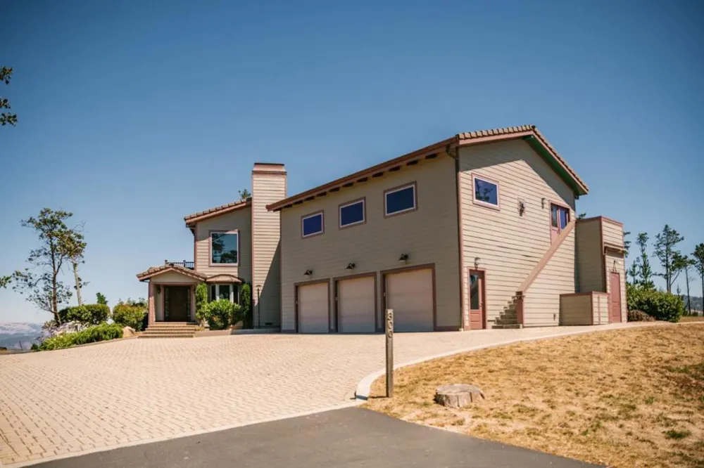 300 Corona Road Carmel, CA 93923