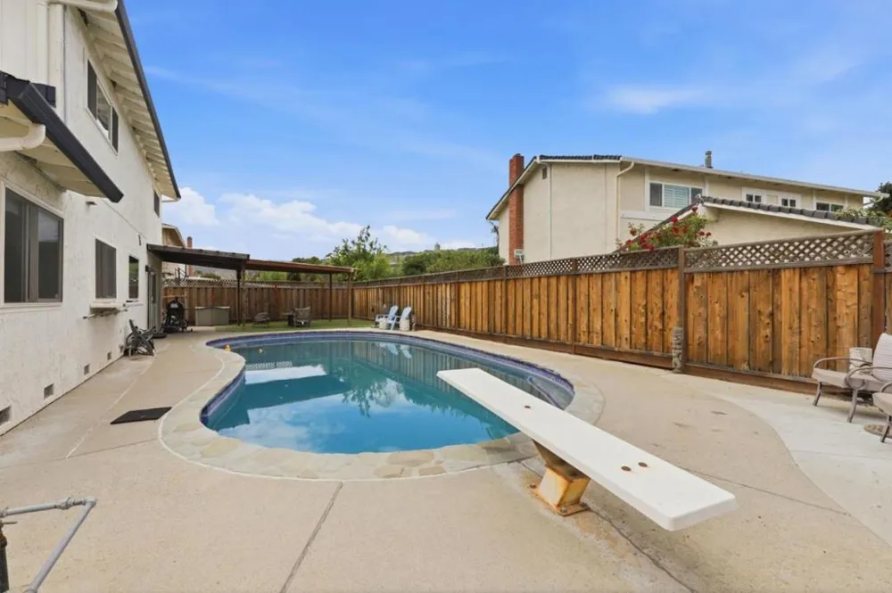 7185 Orchard Drive Gilroy, CA 95020