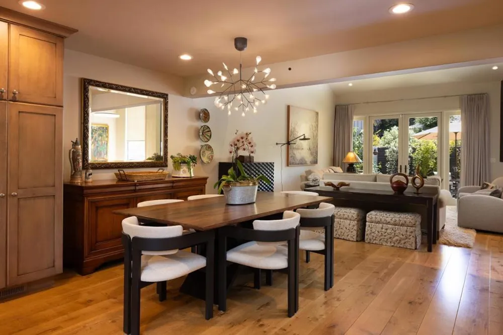 28061 Heron Court Carmel, CA 93923