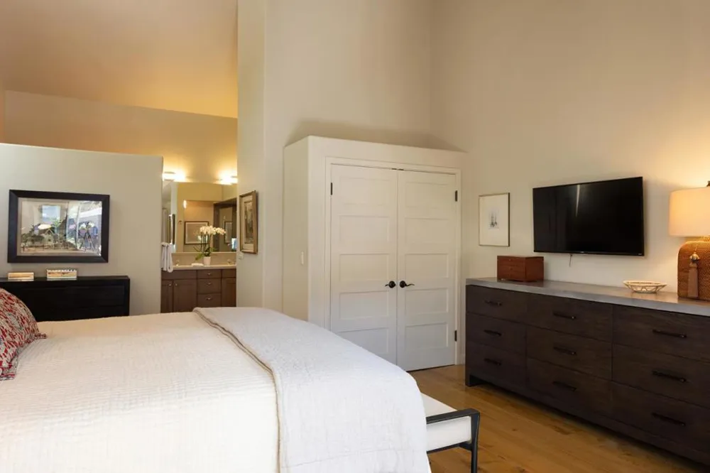28061 Heron Court Carmel, CA 93923