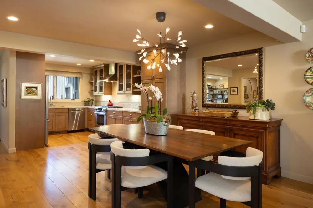 28061 Heron Court Carmel, CA 93923
