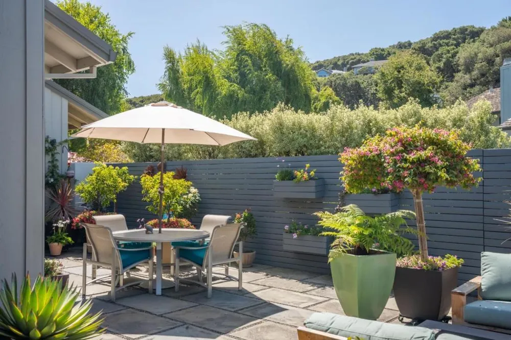 28061 Heron Court Carmel, CA 93923