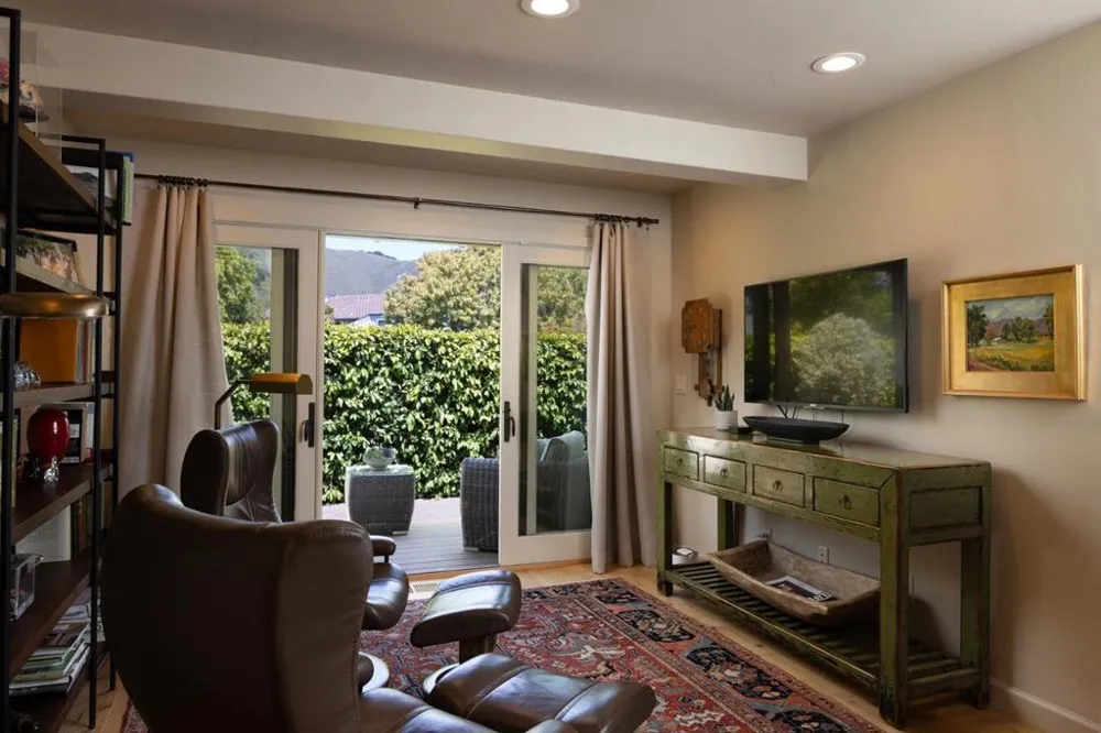 28061 Heron Court Carmel, CA 93923