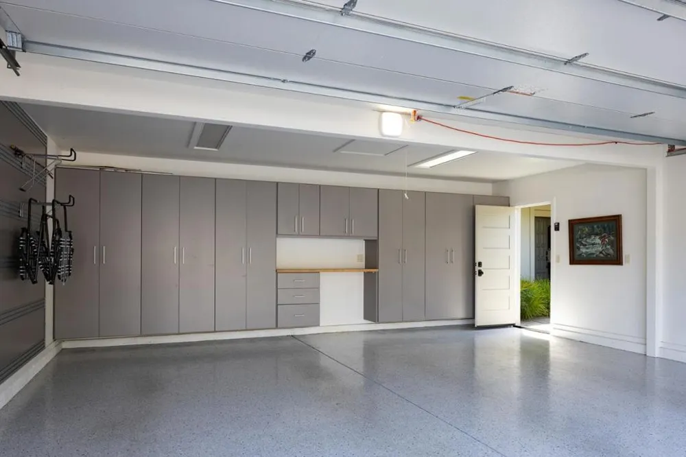 28061 Heron Court Carmel, CA 93923