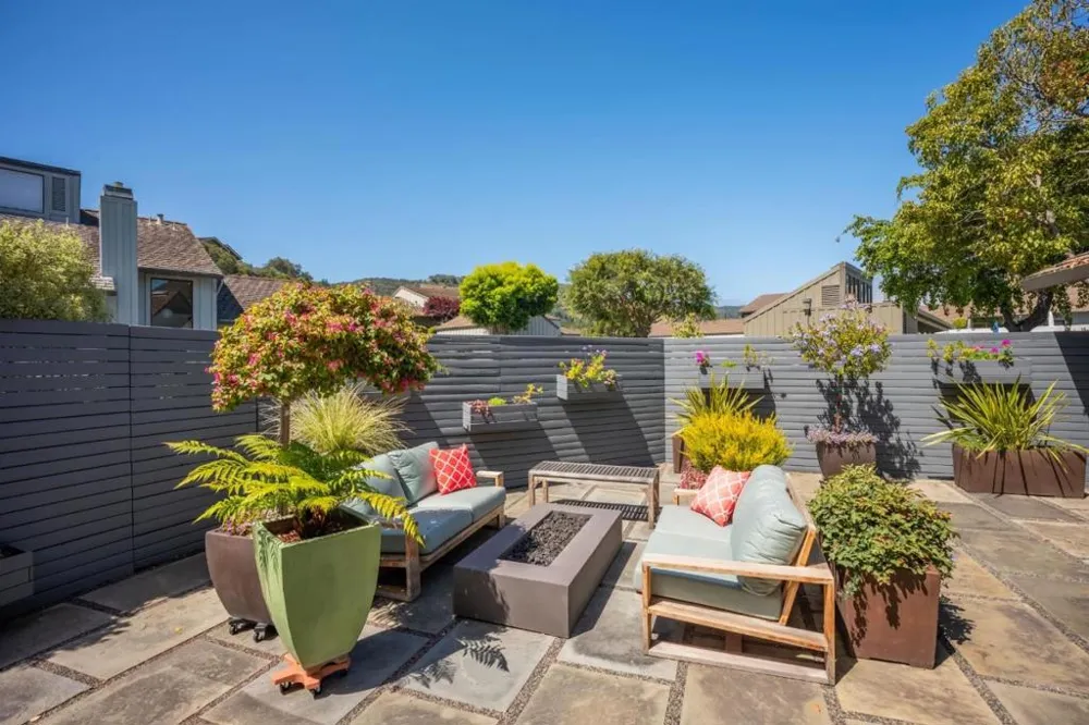 28061 Heron Court Carmel, CA 93923
