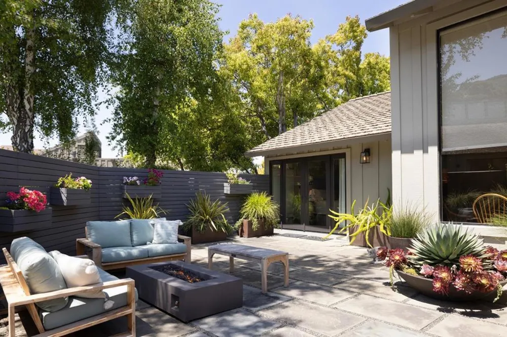 28061 Heron Court Carmel, CA 93923