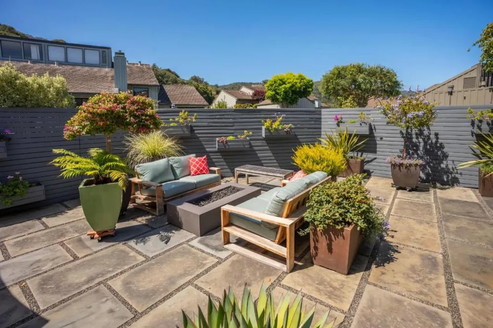28061 Heron Court Carmel, CA 93923