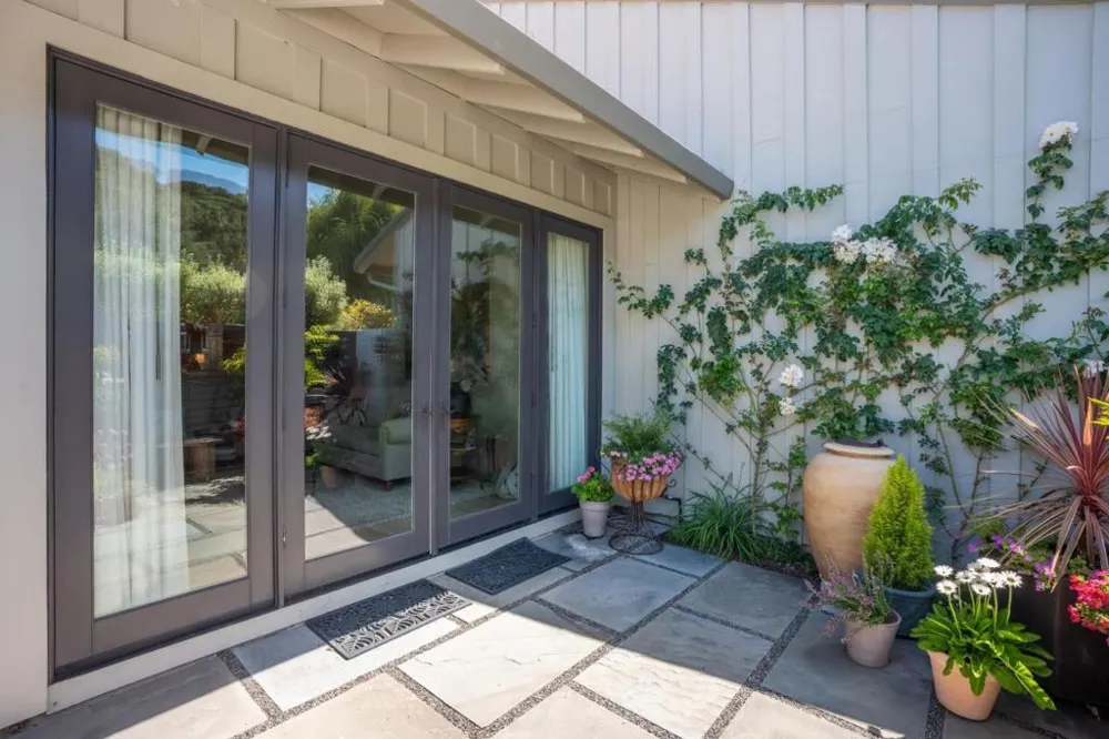 28061 Heron Court Carmel, CA 93923