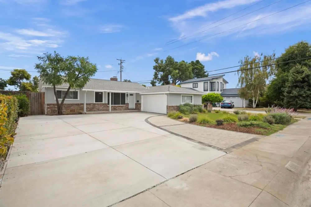 620 Ardis Avenue San Jose, CA 95117