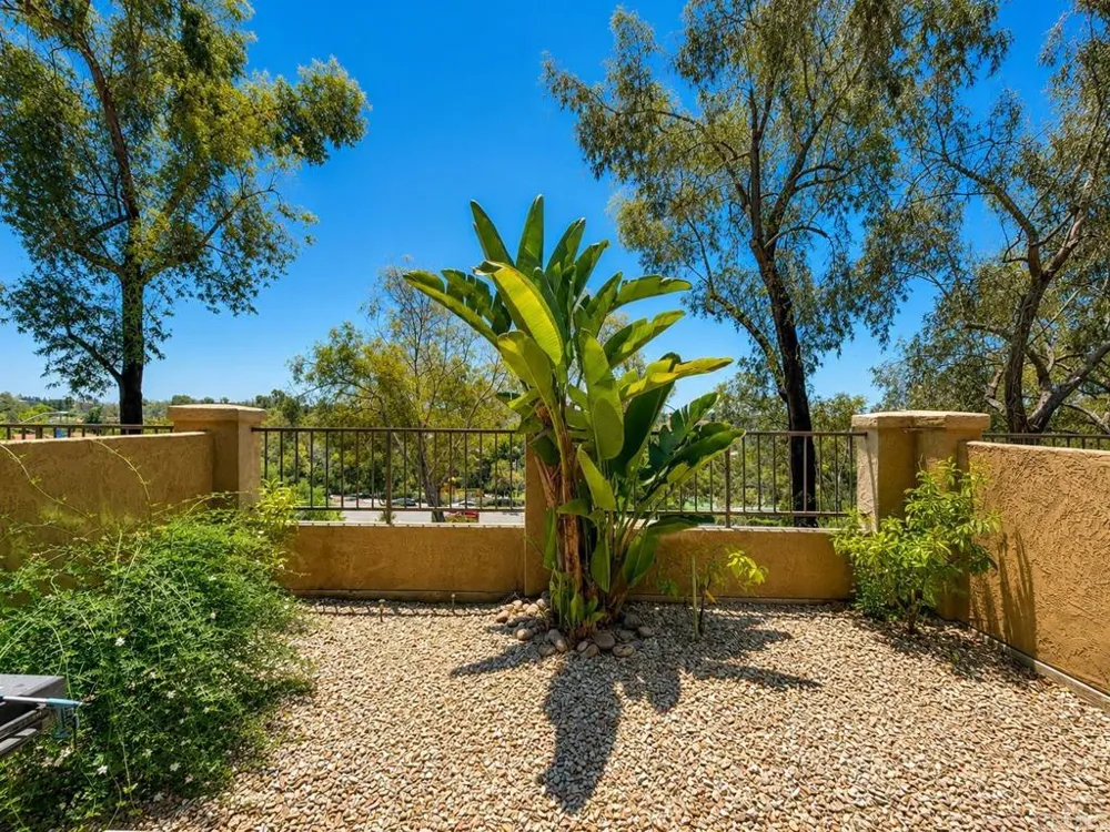 9453 Questa Pointe San Diego, CA 92126