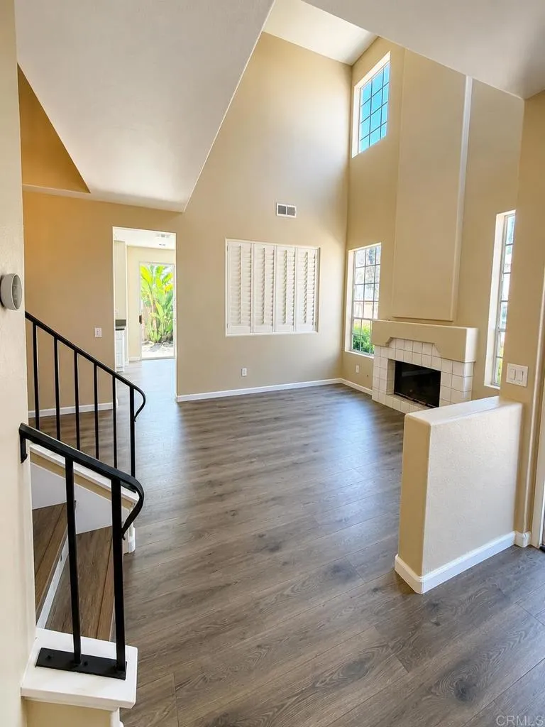 9453 Questa Pointe San Diego, CA 92126