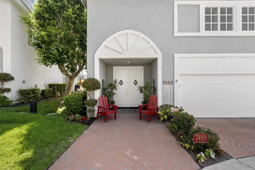 7489 Via De Fortuna Carlsbad, CA 92009