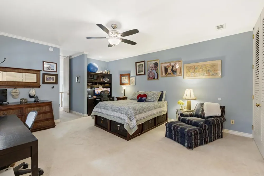 7489 Via De Fortuna Carlsbad, CA 92009