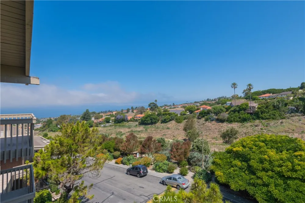 6542 Ocean Crest Drive #B308 Rancho Palos Verdes, CA 90275