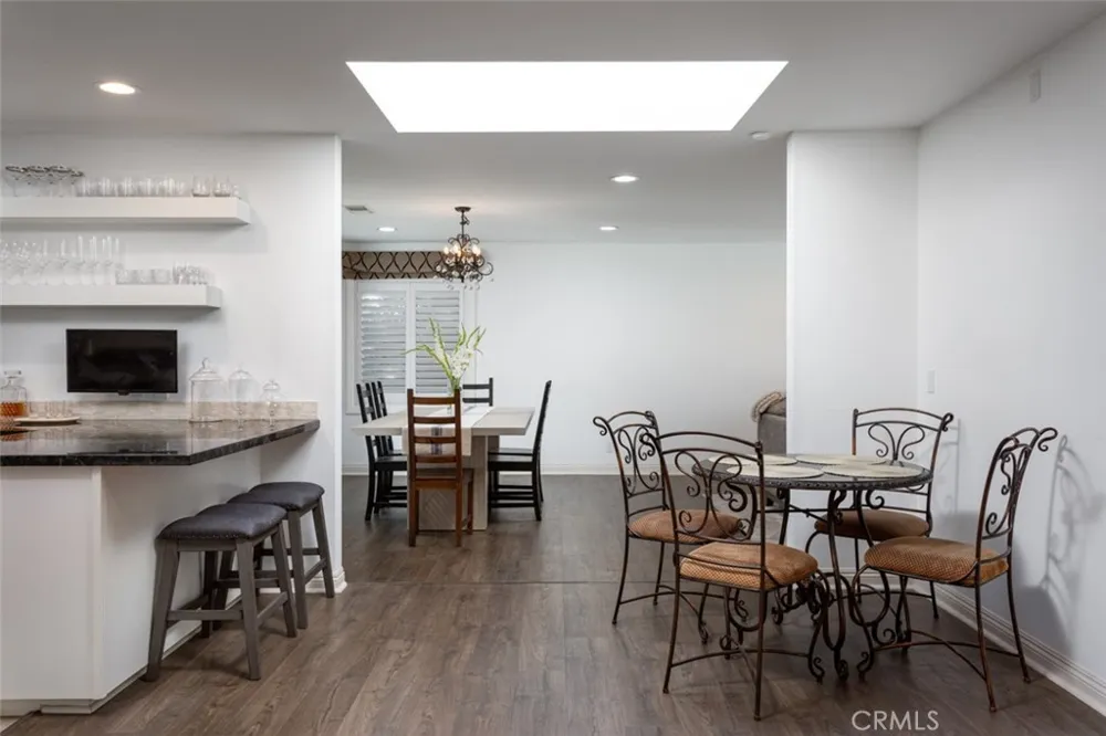 2043 Capella Court Costa Mesa, CA 92626