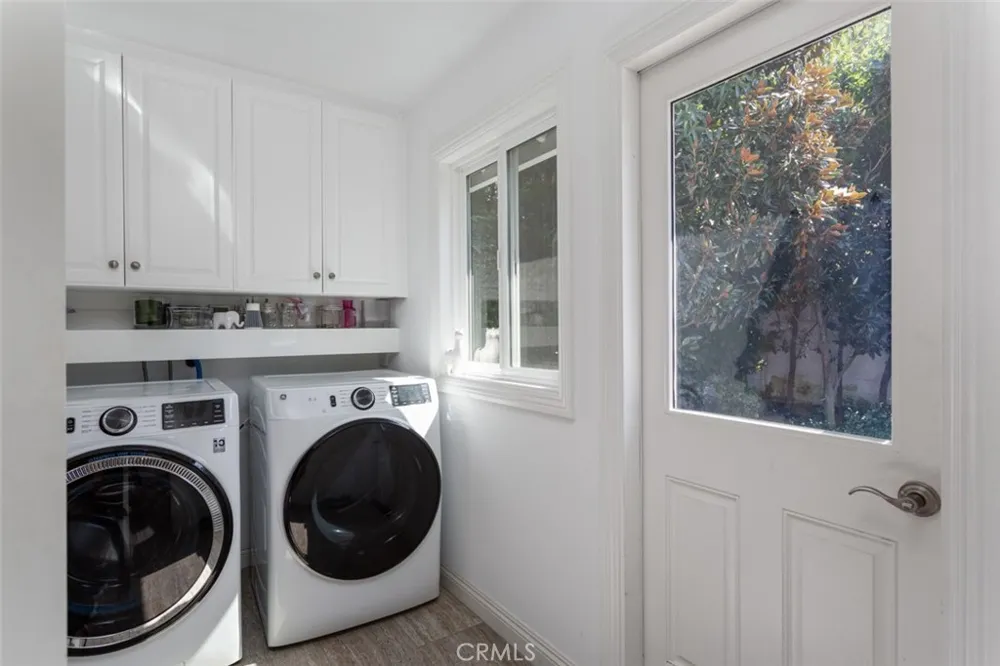 2043 Capella Court Costa Mesa, CA 92626