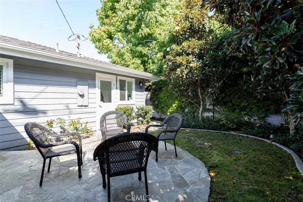 2043 Capella Court Costa Mesa, CA 92626