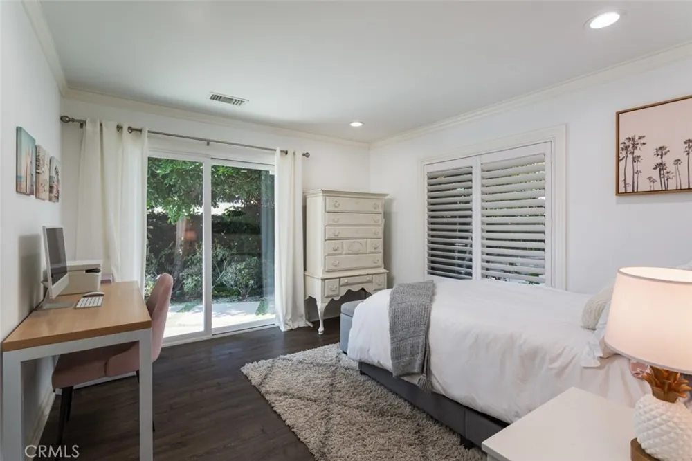 2043 Capella Court Costa Mesa, CA 92626