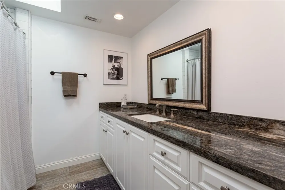 2043 Capella Court Costa Mesa, CA 92626
