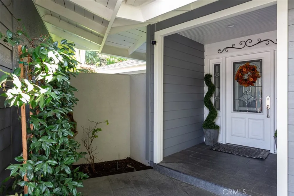 2043 Capella Court Costa Mesa, CA 92626