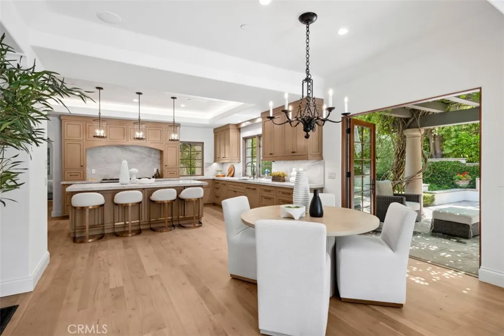 31 Black Hawk Irvine, CA 92603