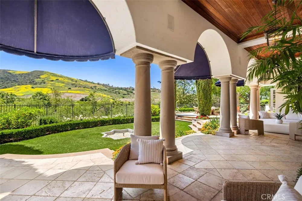 31 Black Hawk Irvine, CA 92603