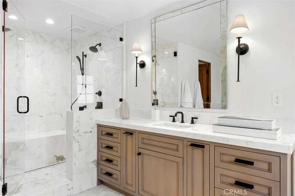 31 Black Hawk Irvine, CA 92603