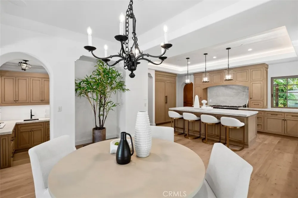 31 Black Hawk Irvine, CA 92603