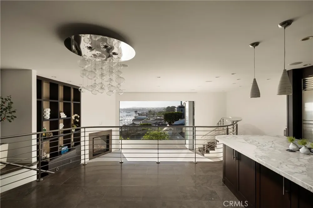 315 Carnation Corona del Mar, CA 92625