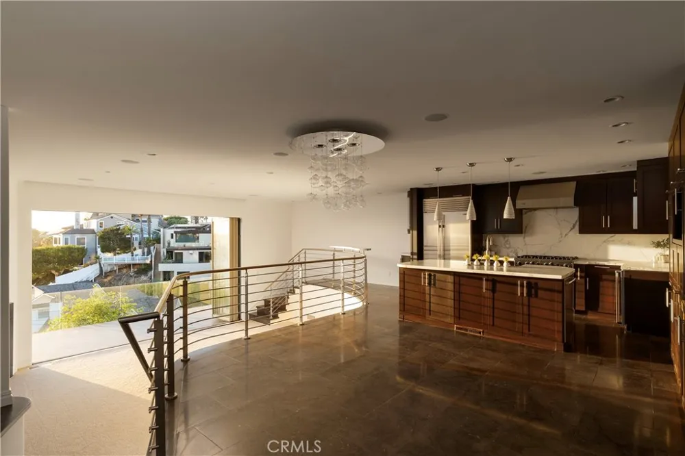 315 Carnation Corona del Mar, CA 92625