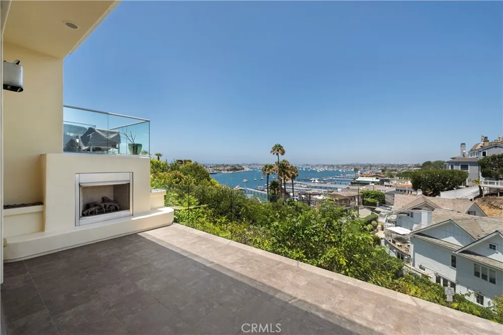 315 Carnation Corona del Mar, CA 92625