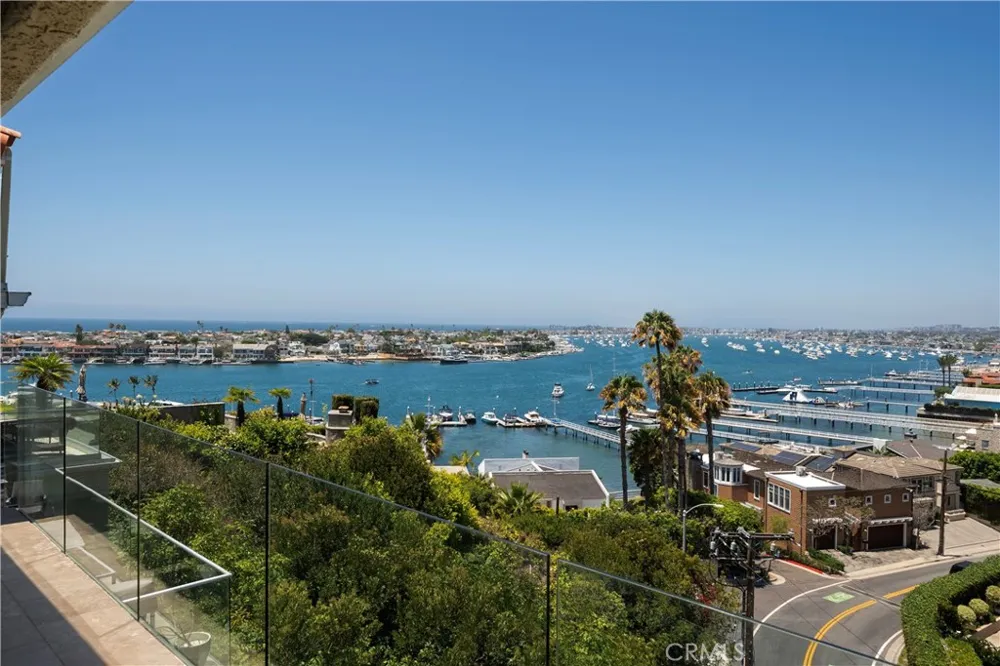 315 Carnation Corona del Mar, CA 92625