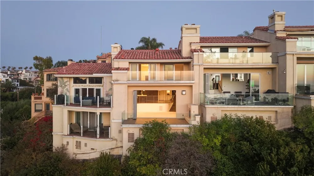 315 Carnation Corona del Mar, CA 92625