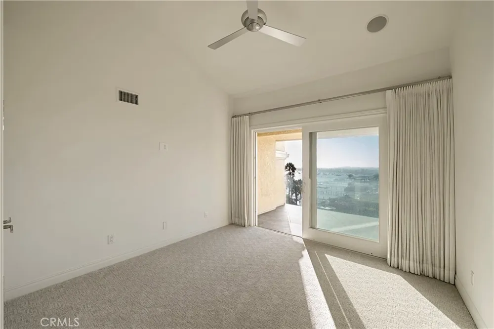 315 Carnation Corona del Mar, CA 92625