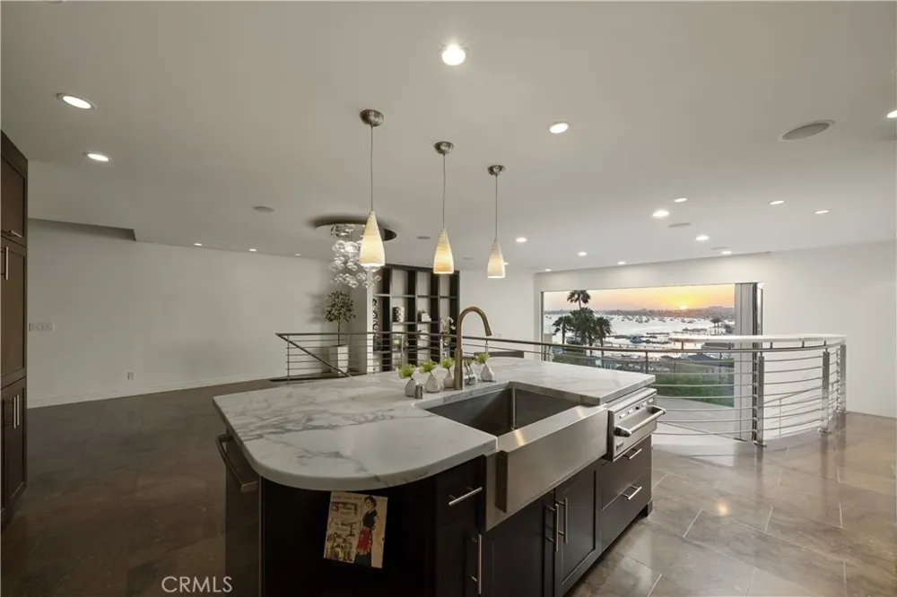 315 Carnation Corona del Mar, CA 92625