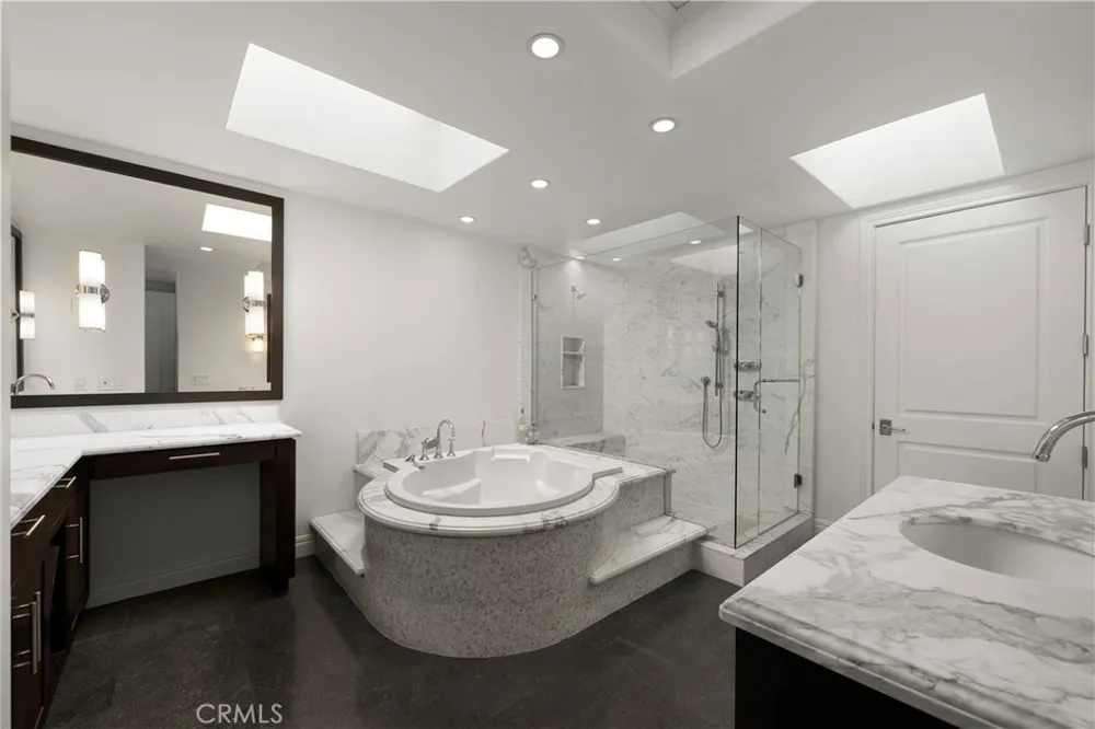 315 Carnation Corona del Mar, CA 92625