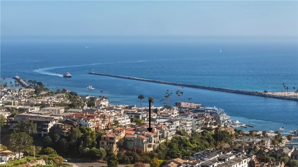 315 Carnation Corona del Mar, CA 92625