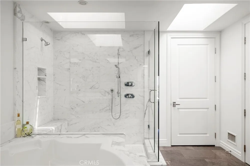 315 Carnation Corona del Mar, CA 92625