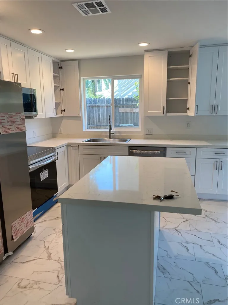 2292 10 th Riverside, CA 92507