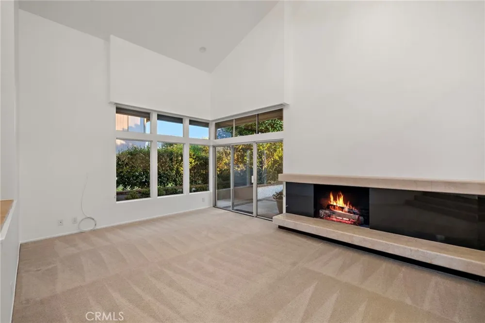 21 Montpellier Newport Beach, CA 92660