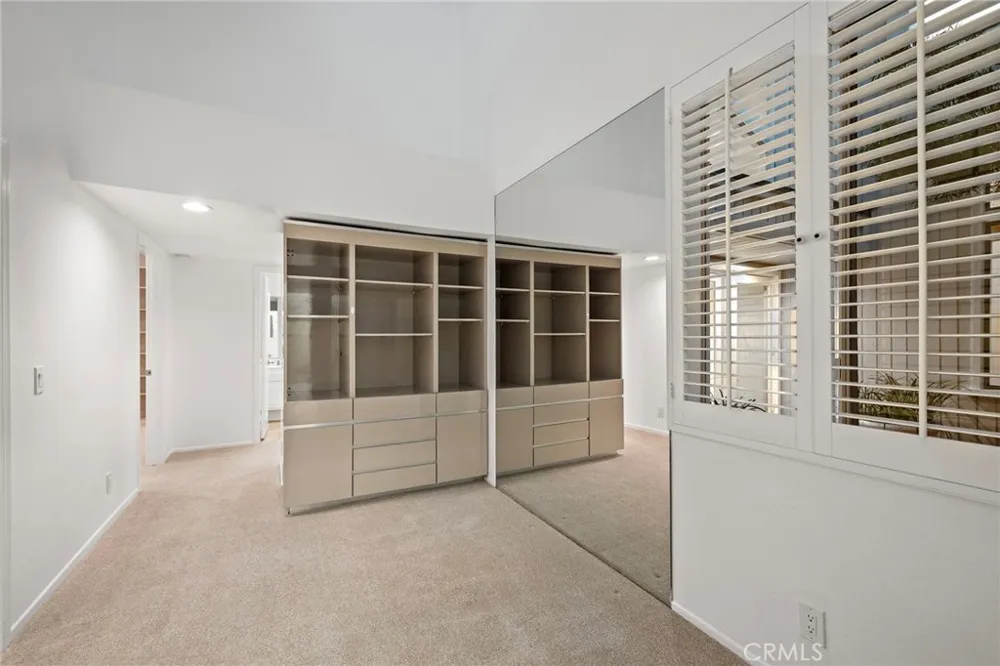 21 Montpellier Newport Beach, CA 92660