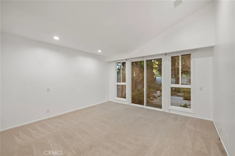 21 Montpellier Newport Beach, CA 92660
