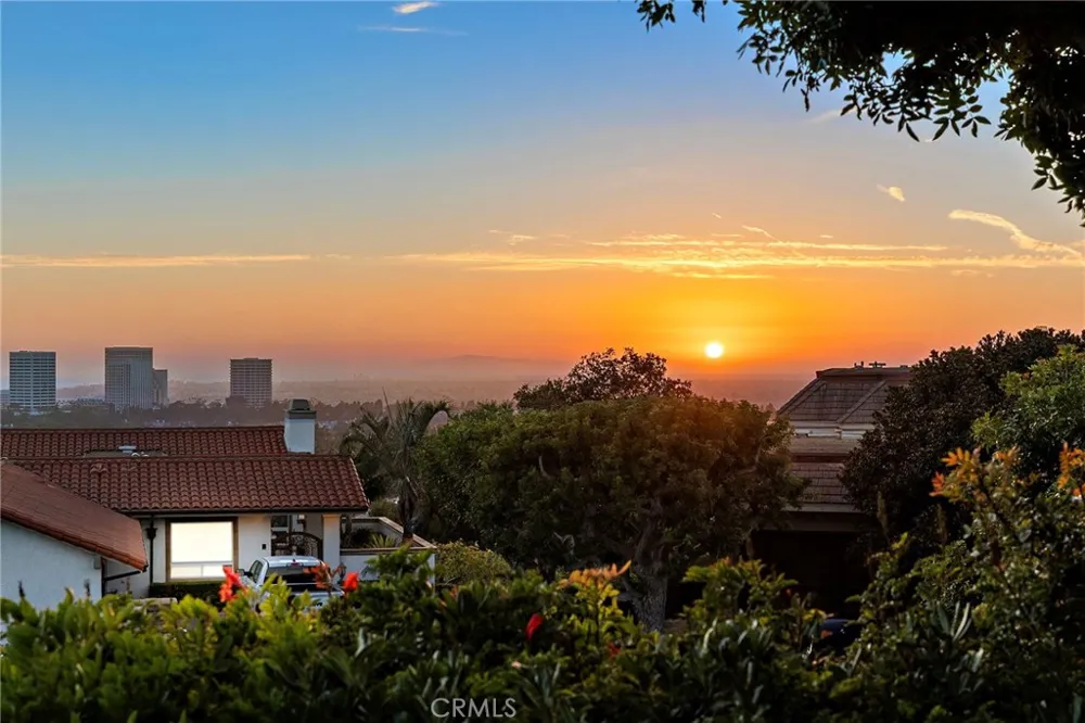 21 Montpellier Newport Beach, CA 92660