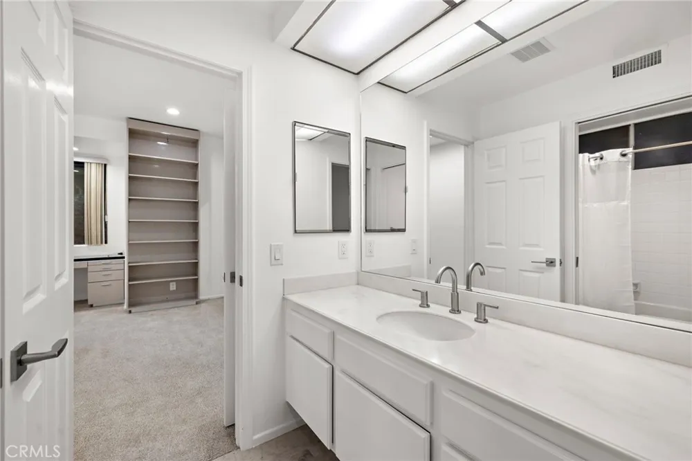 21 Montpellier Newport Beach, CA 92660