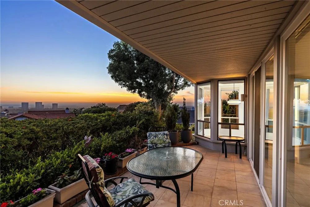 21 Montpellier Newport Beach, CA 92660