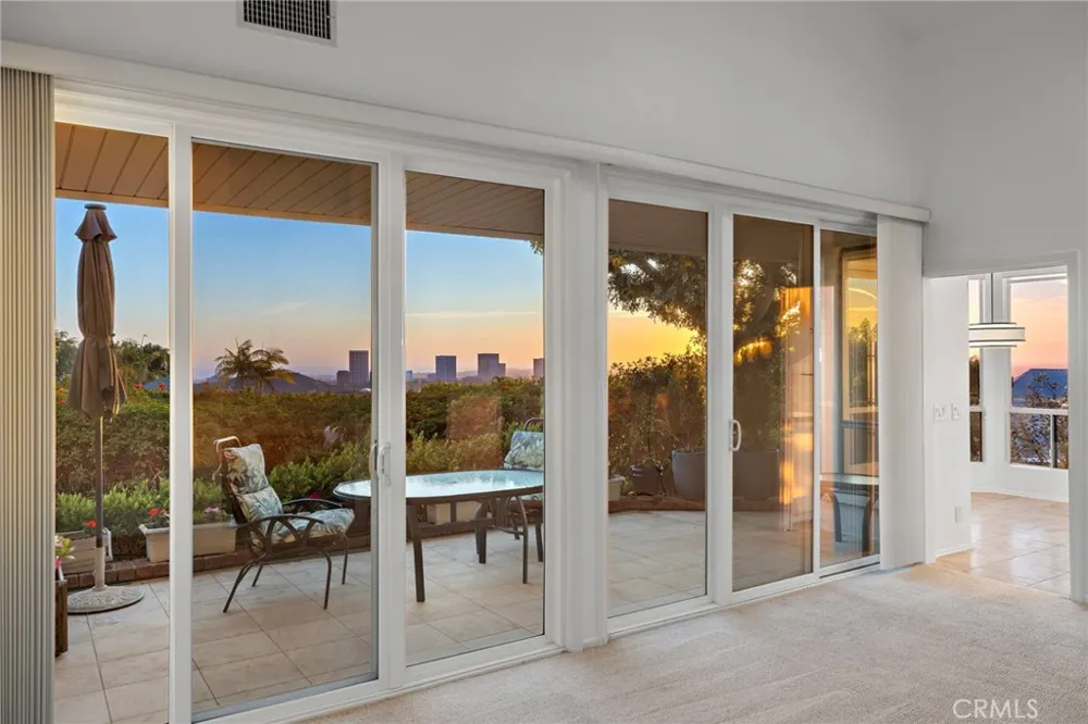 21 Montpellier Newport Beach, CA 92660