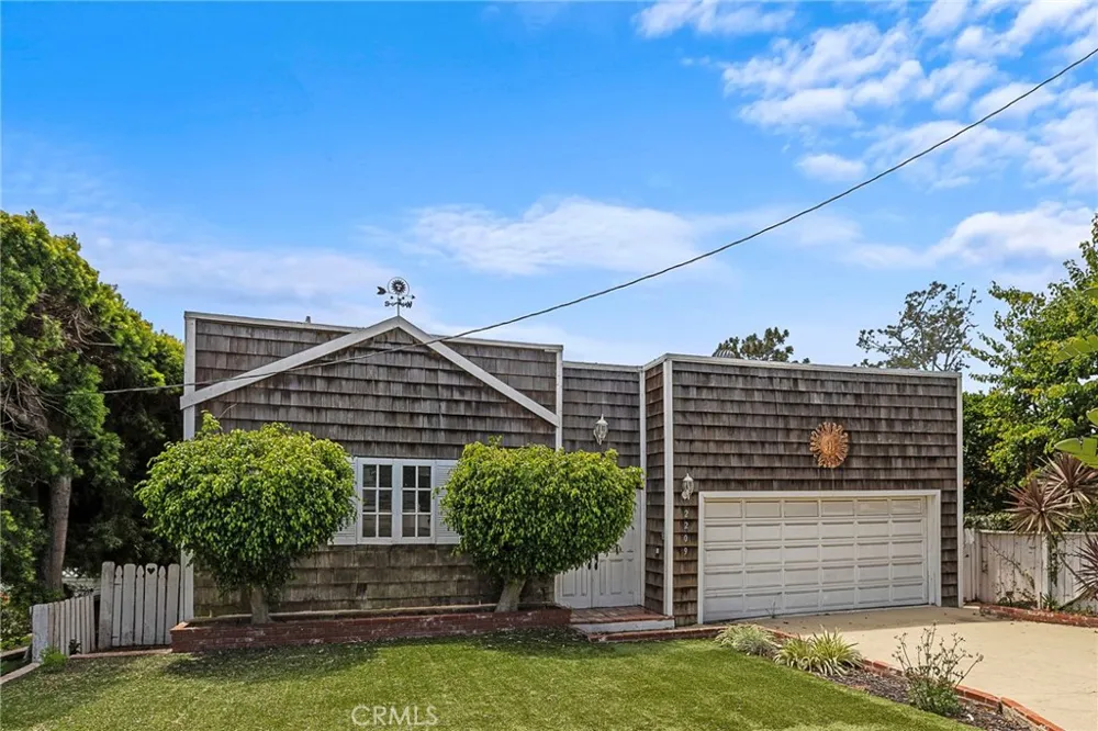 2209 Cliff Drive Newport Beach, CA 92663